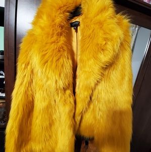 Yellow fux fur coat